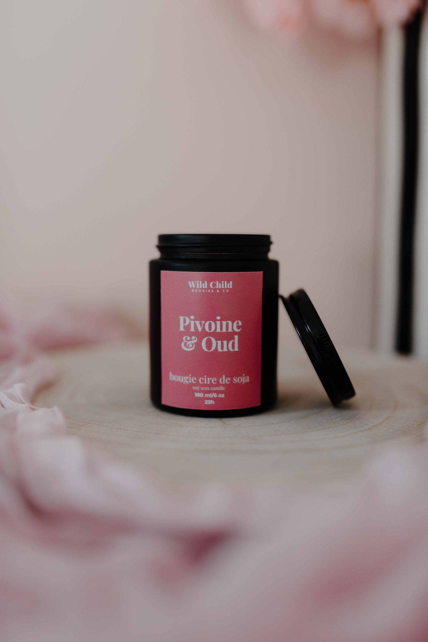 "Pivoine & Oud" Bougie naturelle parfumée - 25h