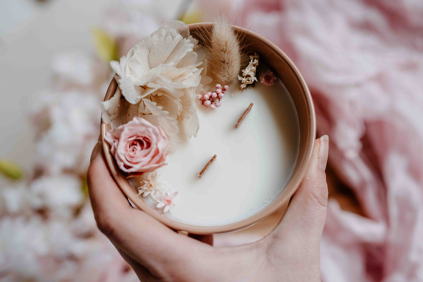 Santal & Poivre Noir - Bougie cire de soja, parfum sans CMR, fleurs séchées